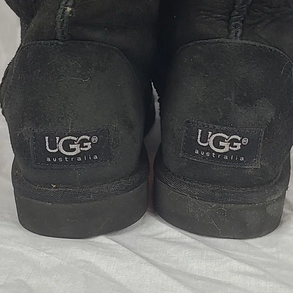 UGG AUSTRALIA Black With Black Wool Tall Boots Size 7 - Picture 4 of 8